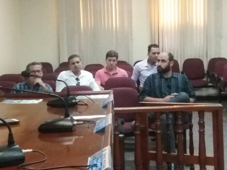Reunião em Conceição de Macabu sobre extinção ou anexação do Fórum local