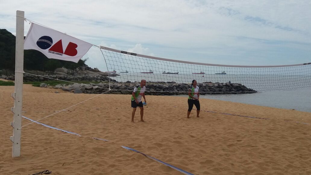 1º Torneio de Vôlei da 15ª Subseção agita a Praia de Imbetiba