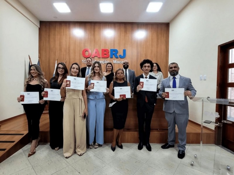 Solenidade de juramento e entrega de carteiras